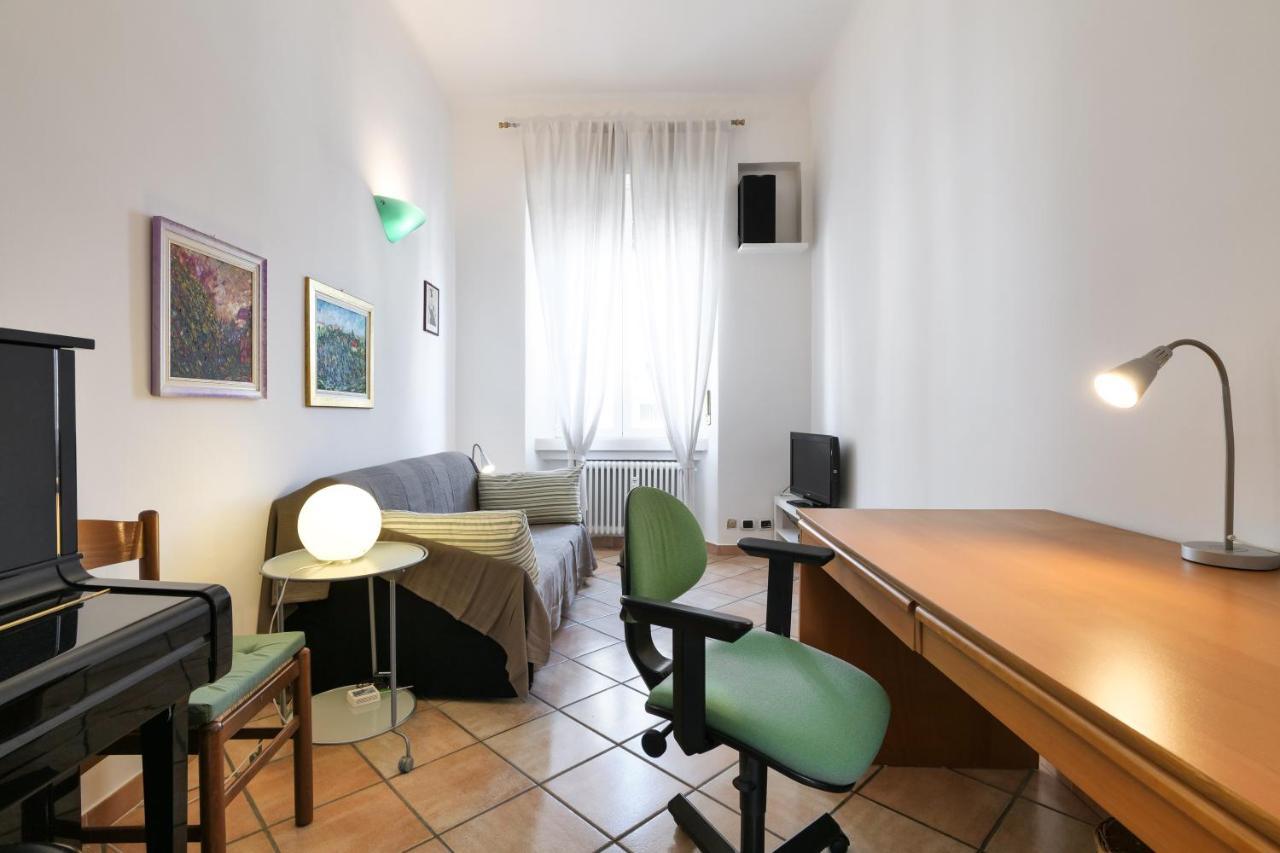 Primopiano - Lambrate Apartment Milan Luaran gambar